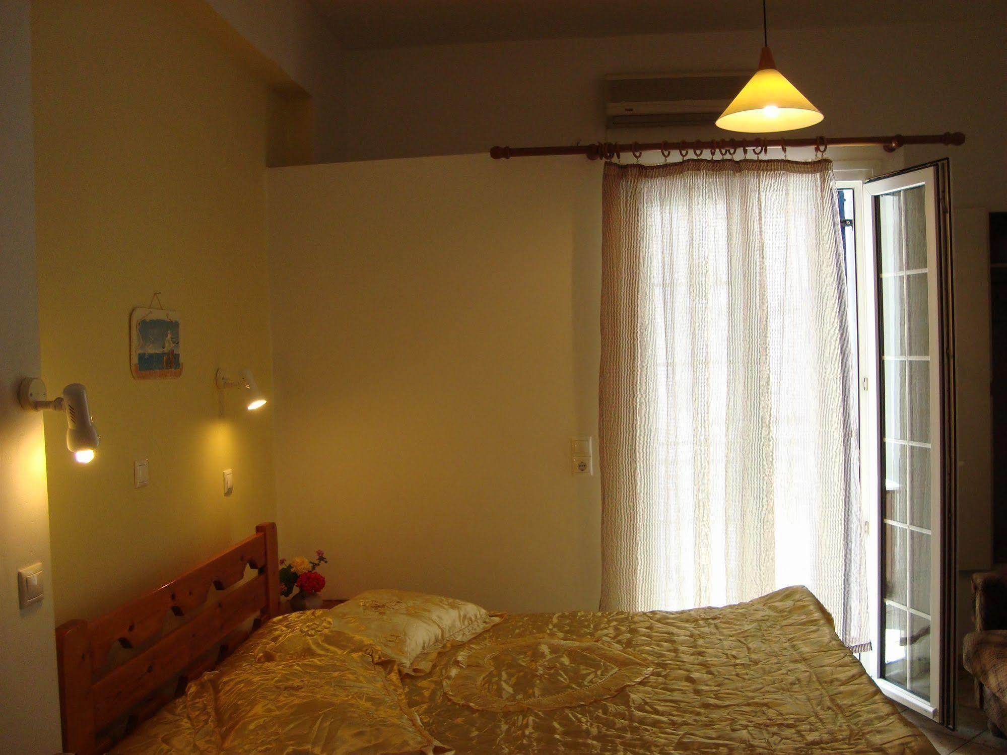 Vakhos Hotell Naxos City Exteriör bild