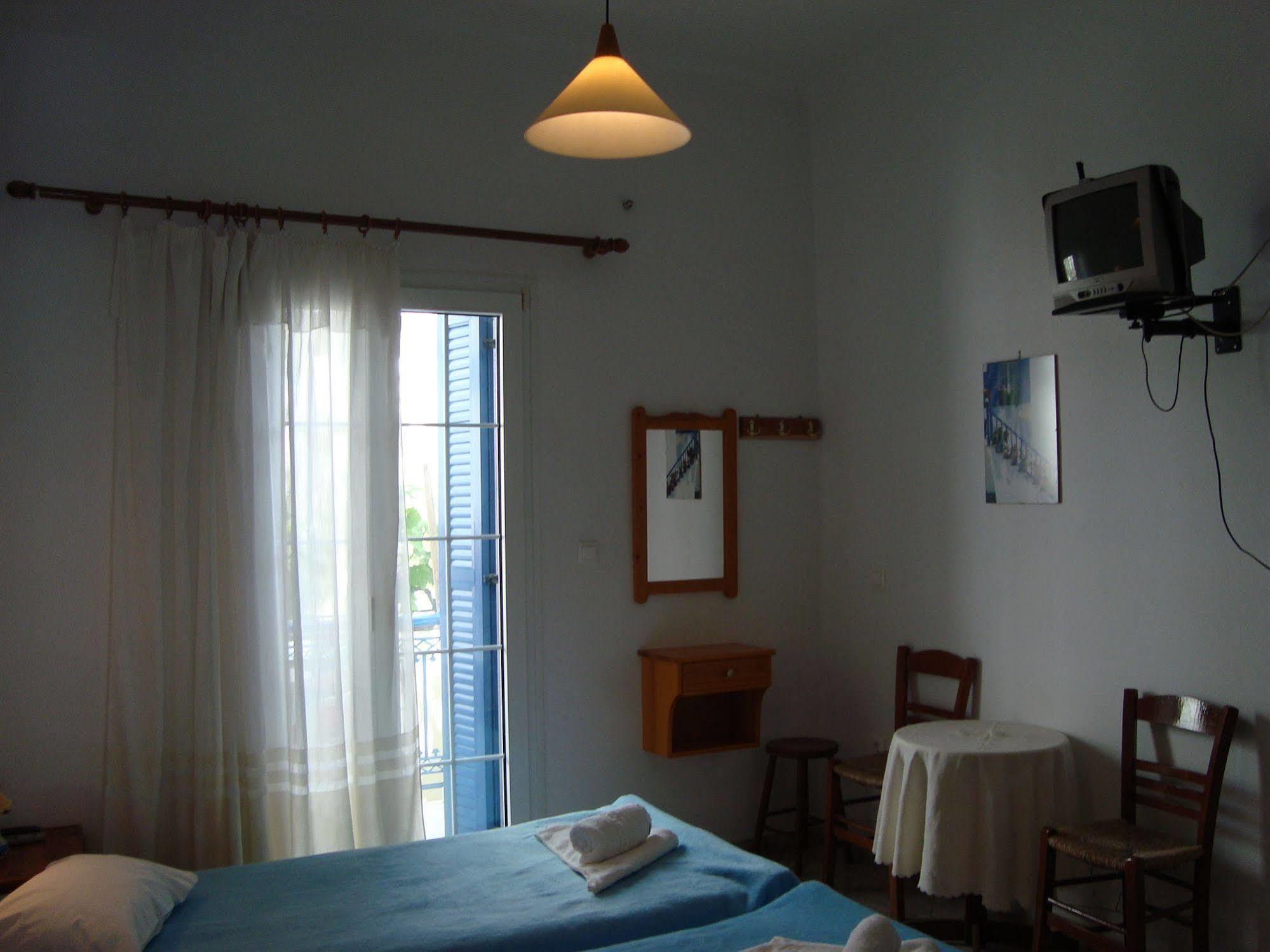 Vakhos Hotell Naxos City Exteriör bild