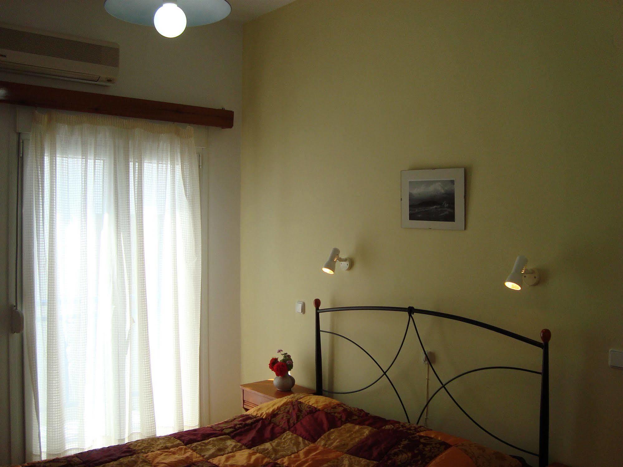 Vakhos Hotell Naxos City Exteriör bild